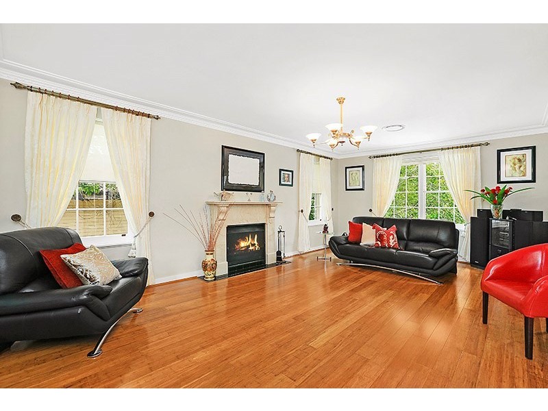 33 Kokoda Avenue, Wahroonga NSW 2076