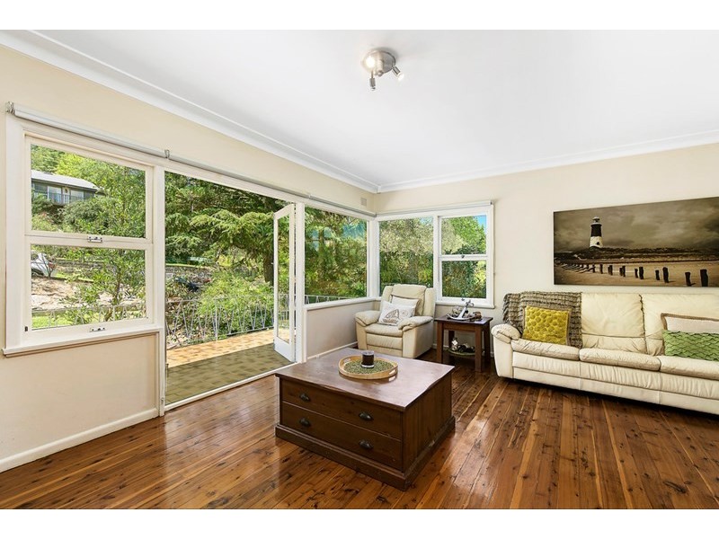 7 Gloucester Avenue, West Pymble NSW 2073