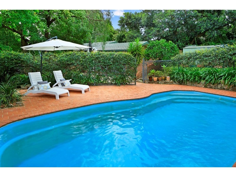 8 Parkinson Avenue, Turramurra NSW 2074