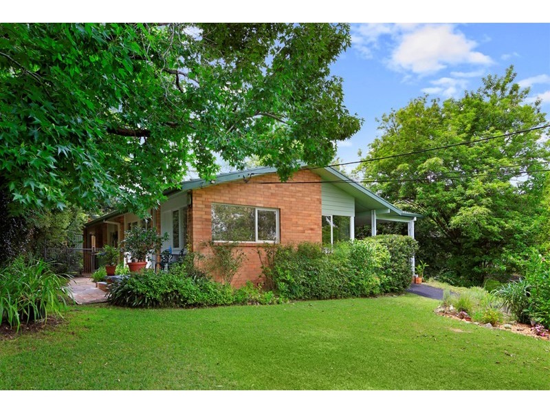 8 Parkinson Avenue, Turramurra NSW 2074