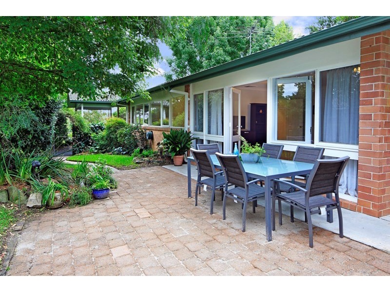 8 Parkinson Avenue, Turramurra NSW 2074