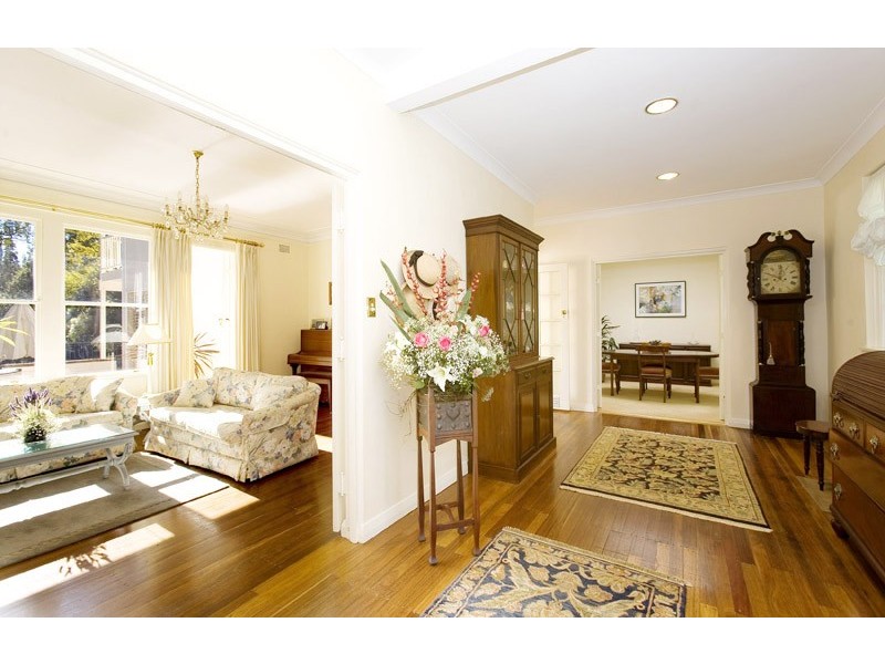 15 Bareena Avenue, Wahroonga NSW 2076