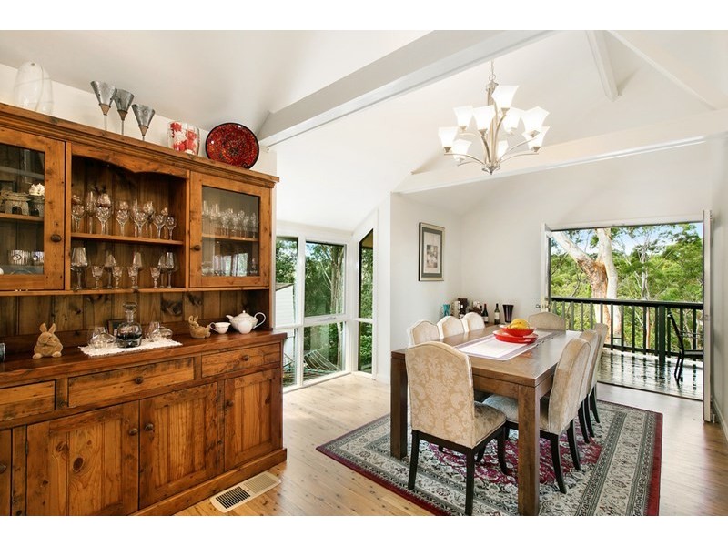 1 Pembroke Avenue, Turramurra NSW 2074