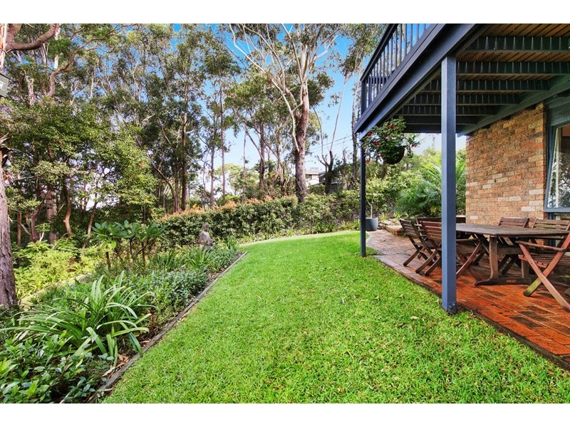 1 Pembroke Avenue, Turramurra NSW 2074