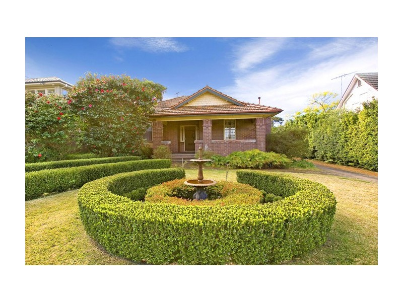 8 The Chase Road, Turramurra NSW 2074