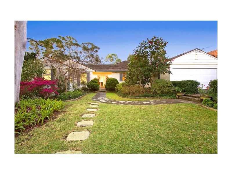 15 Bareena Avenue, Wahroonga NSW 2076