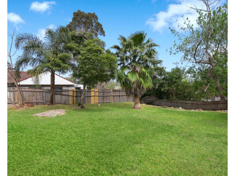 38 Canoon Road, Turramurra NSW 2074