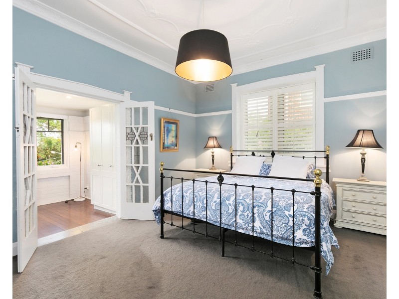 6 Mayfield Avenue, Pymble NSW 2073