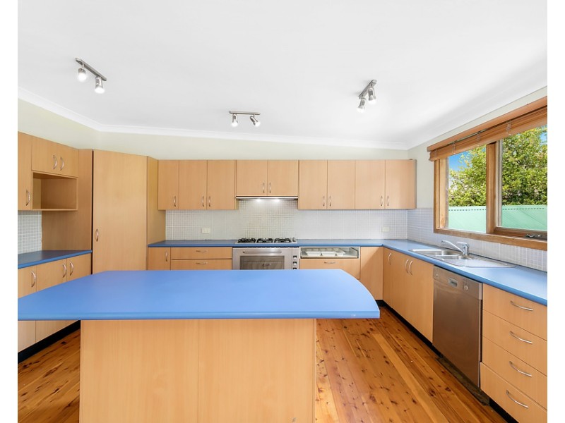 6 Shannon Street, St Ives NSW 2075
