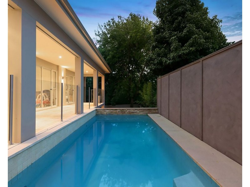 6 Warrimoo Avenue, St Ives NSW 2075