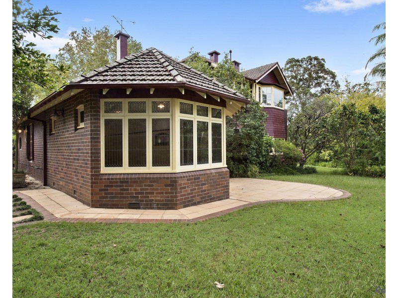 8 Cherry Street, Warrawee NSW 2074