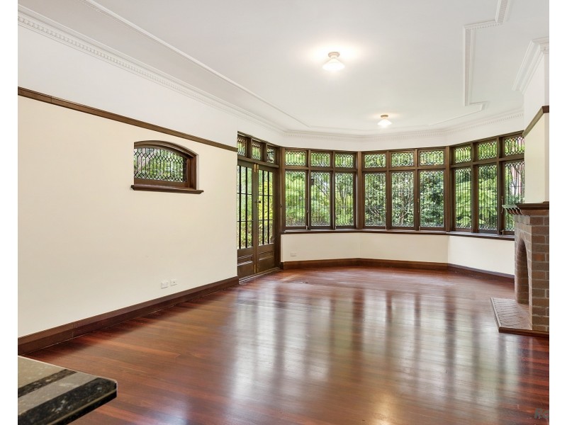 8 Cherry Street, Warrawee NSW 2074