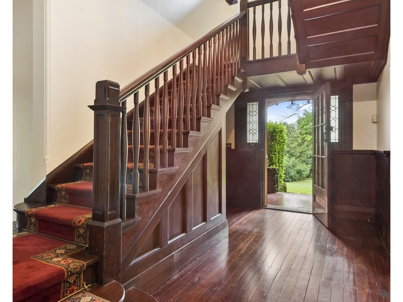 8 Cherry Street, Warrawee NSW 2074