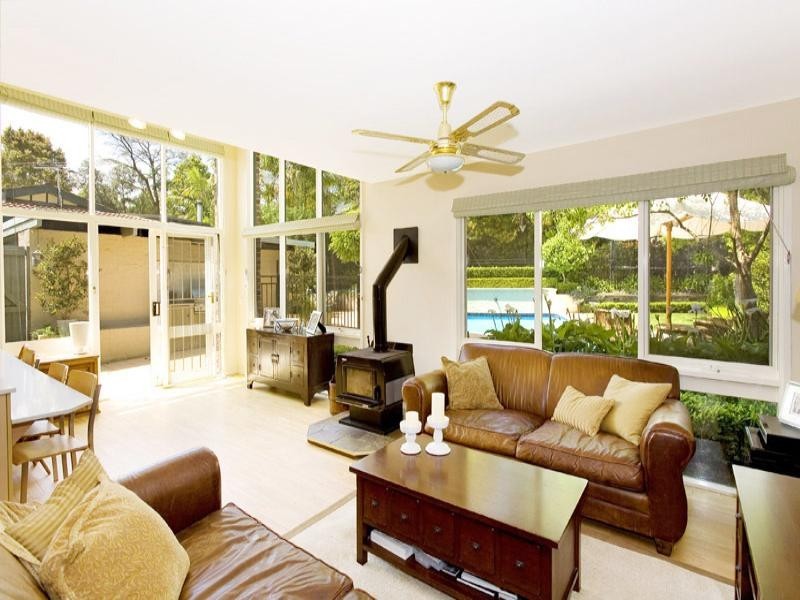 8 Ulm Avenue, Turramurra NSW 2074