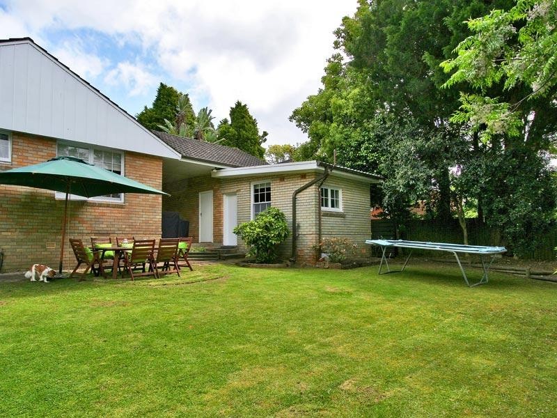 95 Warrimoo Avenue, St Ives NSW 2075