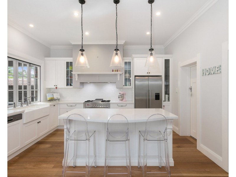 6 Mayfield Avenue, Pymble NSW 2073