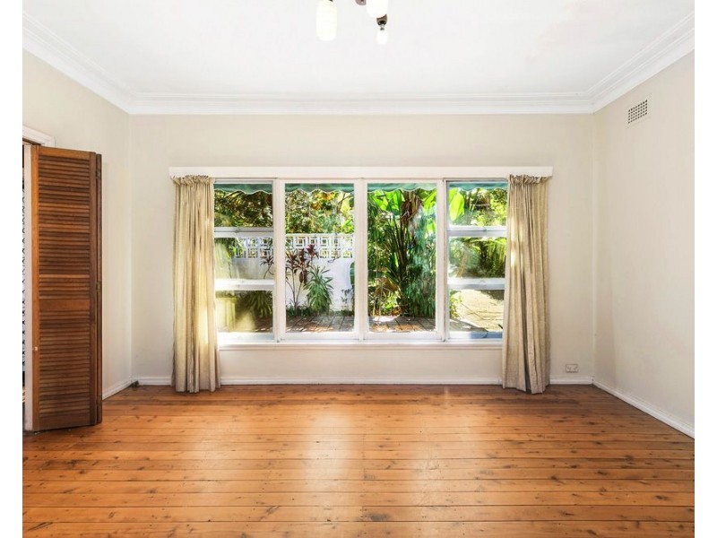 16 Balmaringa Avenue, Turramurra NSW 2074