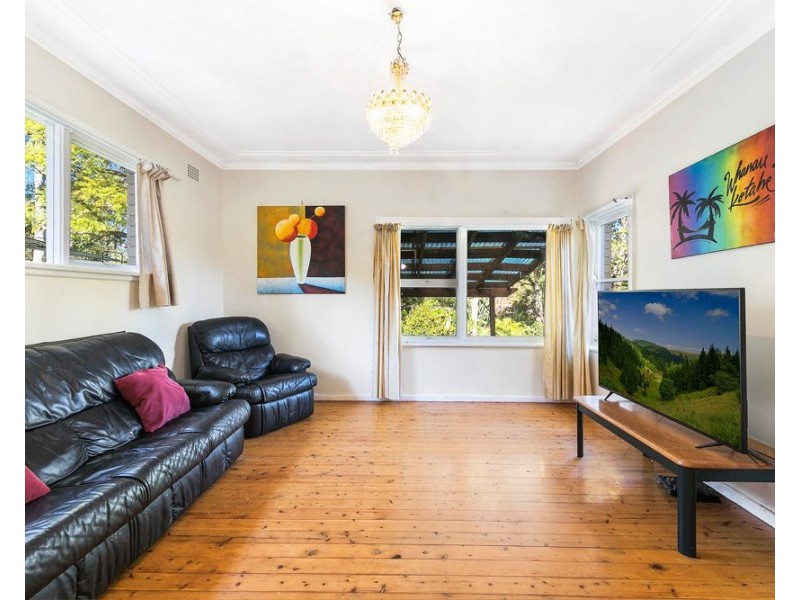 16 Balmaringa Avenue, Turramurra NSW 2074