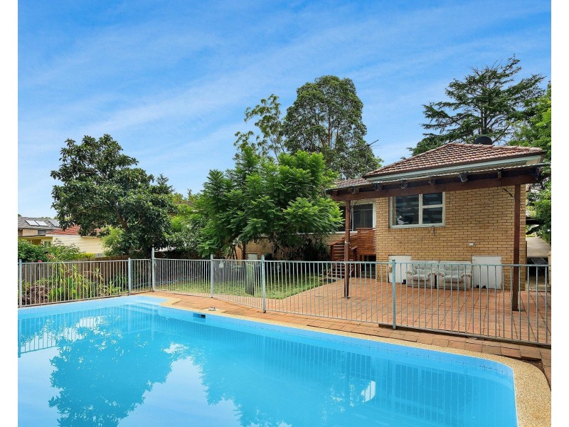 16 Balmaringa Avenue, Turramurra NSW 2074