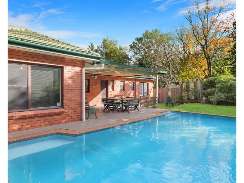 10 Ovens Place, St Ives NSW 2075