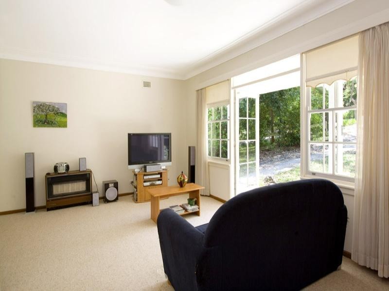 30 Warragal Road, Turramurra NSW 2074