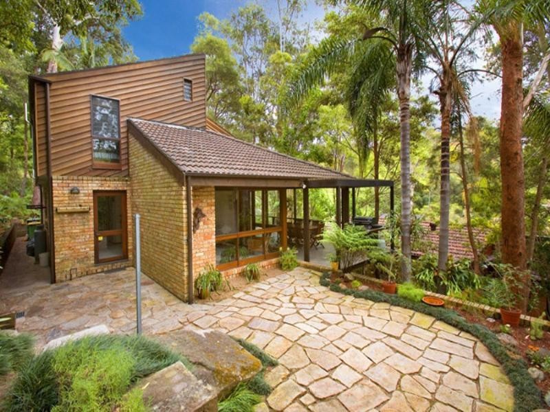 15 Rothwell Road, Turramurra NSW 2074