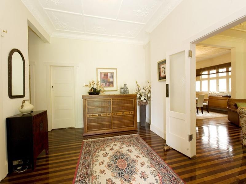 11 Eulbertie Avenue, Warrawee NSW 2074