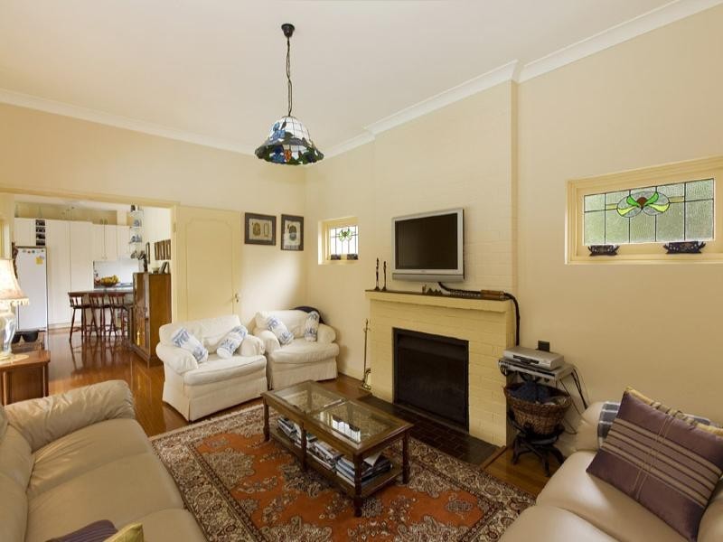 8 Young Street, Wahroonga NSW 2076