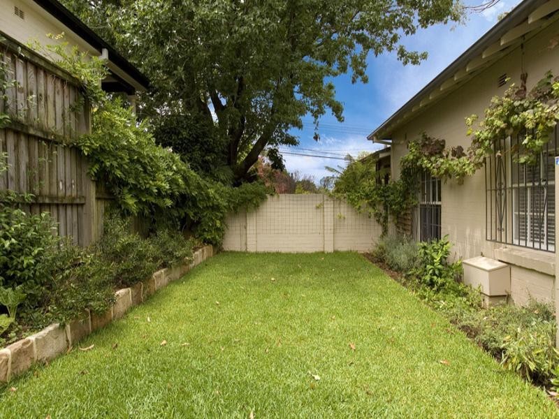 8 Young Street, Wahroonga NSW 2076