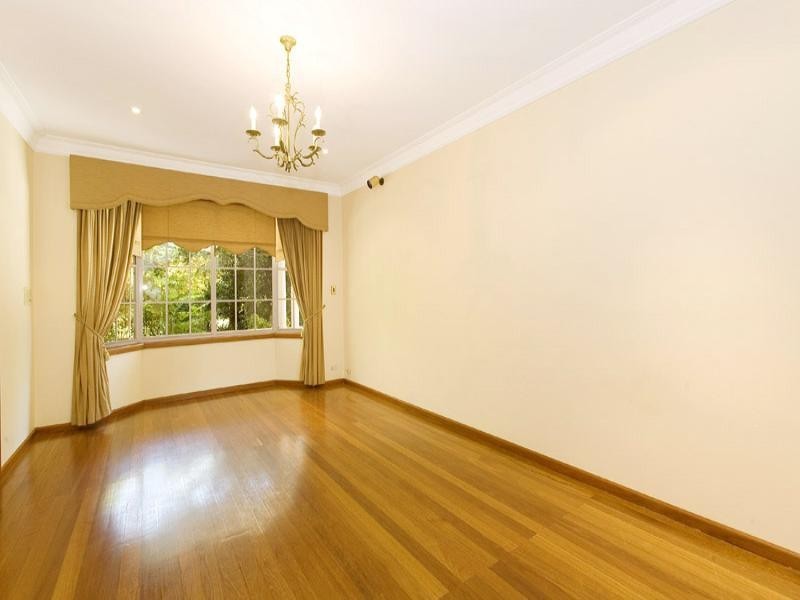 6 Lindsay Close, Pymble NSW 2073