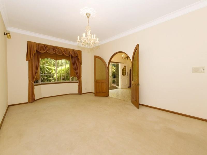 6 Lindsay Close, Pymble NSW 2073