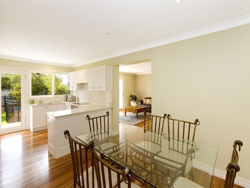 22 Howson Avenue, Turramurra NSW 2074