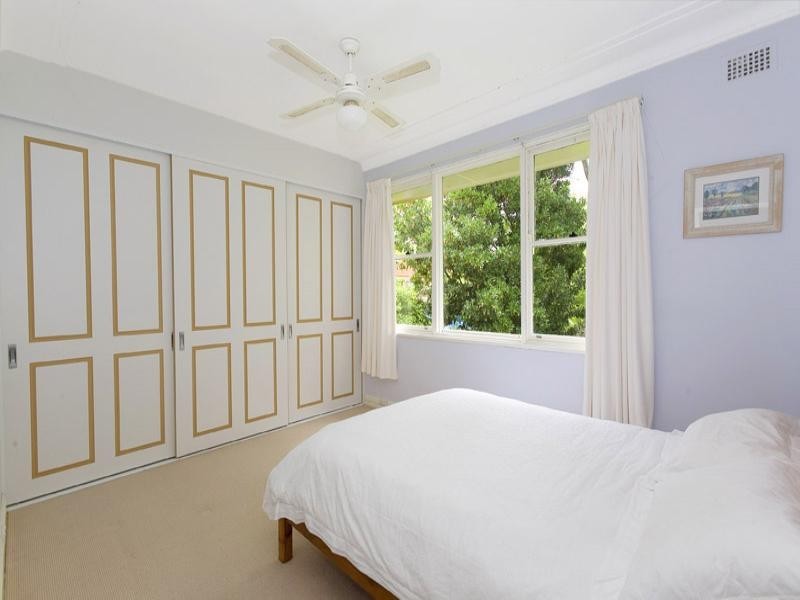 17 Handley Avenue, Turramurra NSW 2074