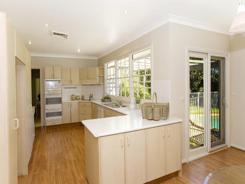 4 Acron Road, St Ives NSW 2075