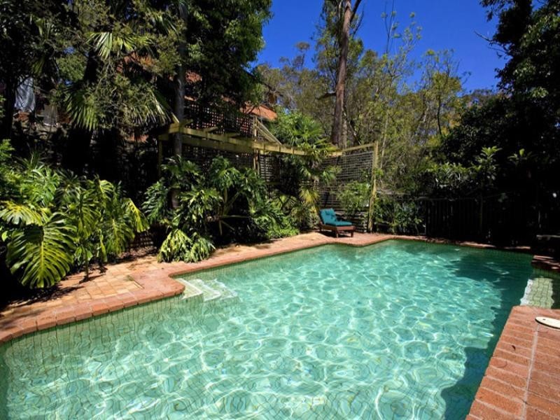16 Windsor Place, St Ives NSW 2075