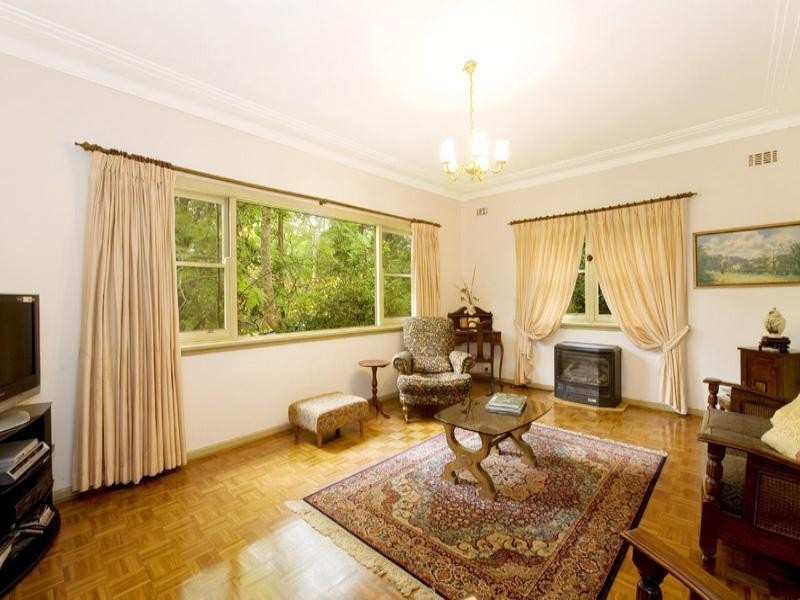 4 Monteith Street, Turramurra NSW 2074