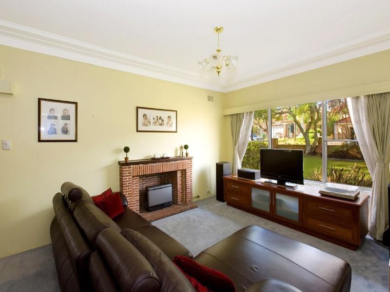 21 Evelyn Avenue, Turramurra NSW 2074