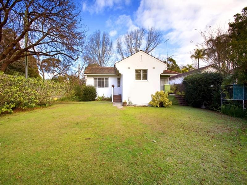 27 Bundabah Avenue, St Ives NSW 2075