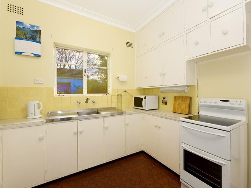 27 Bundabah Avenue, St Ives NSW 2075