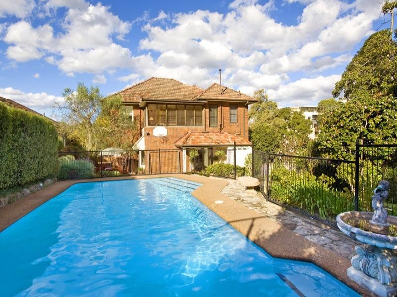 4 Heydon Avenue, Warrawee NSW 2074
