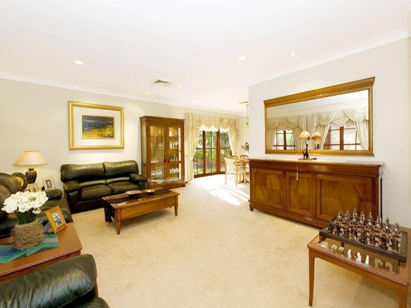 27 Kenthurst Road, St Ives NSW 2075