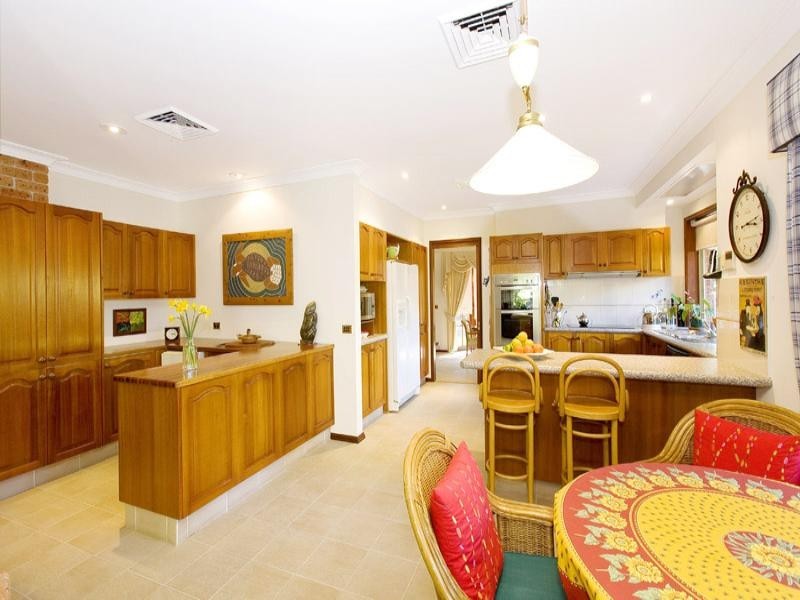 27 Kenthurst Road, St Ives NSW 2075