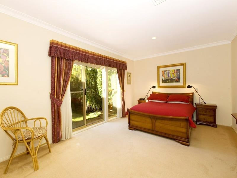 27 Kenthurst Road, St Ives NSW 2075