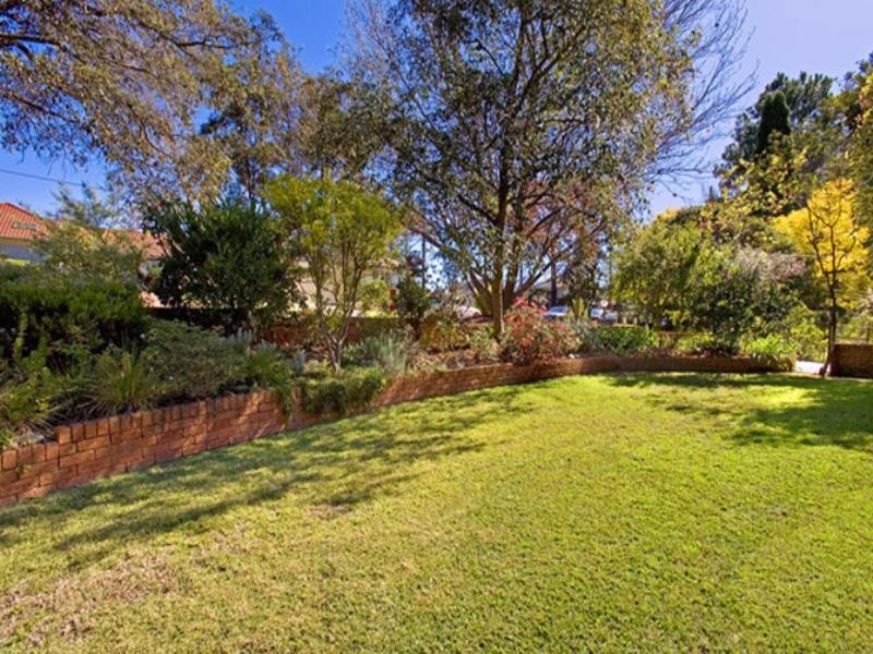 27 Kenthurst Road, St Ives NSW 2075