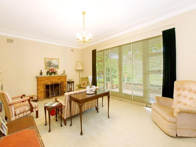 7 Warrowa Avenue, West Pymble NSW 2073