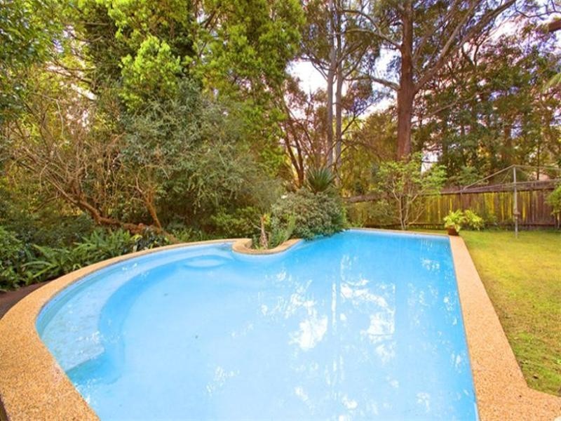 7 Warrowa Avenue, West Pymble NSW 2073