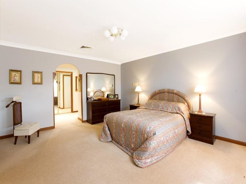 23 Milburn Place, St Ives NSW 2075