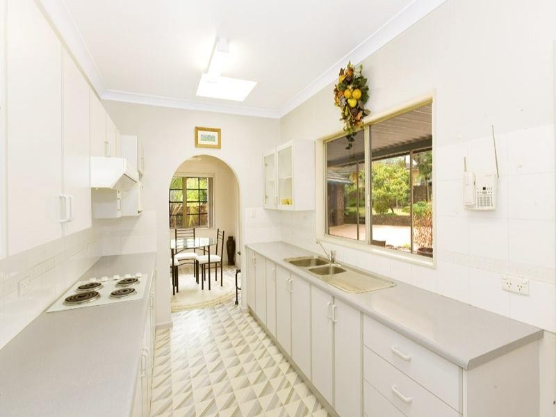 51 Hinemoa Avenue (Normanhurst), Wahroonga NSW 2076