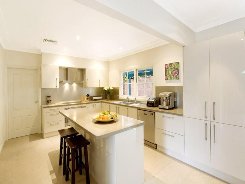 7 Oswald Close, Warrawee NSW 2074