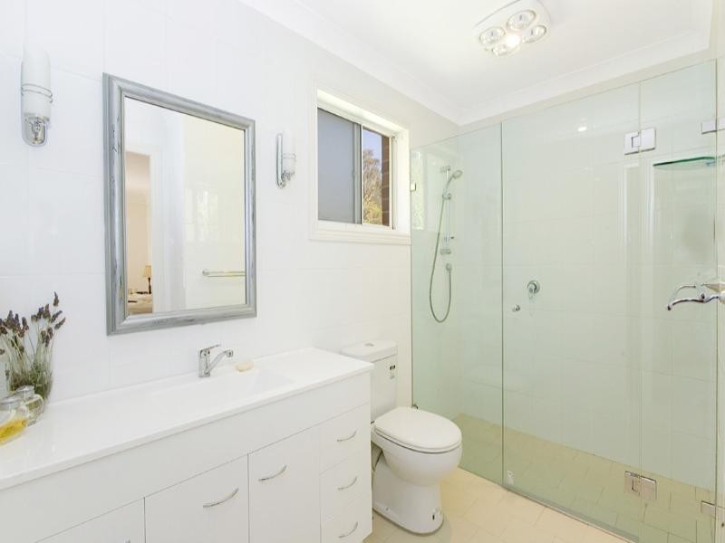 16 Windsor Place, St Ives NSW 2075